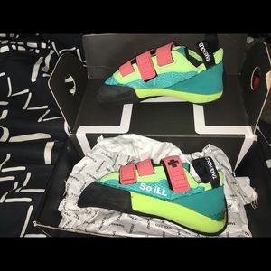 So iLL climbing shoes